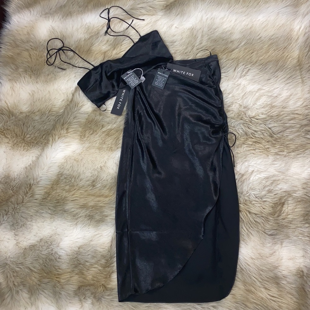 White Fox ‘Get Flossy Crop’ & ‘Tequila Sunrise MIDI Skirt’ Medium, New with Tags